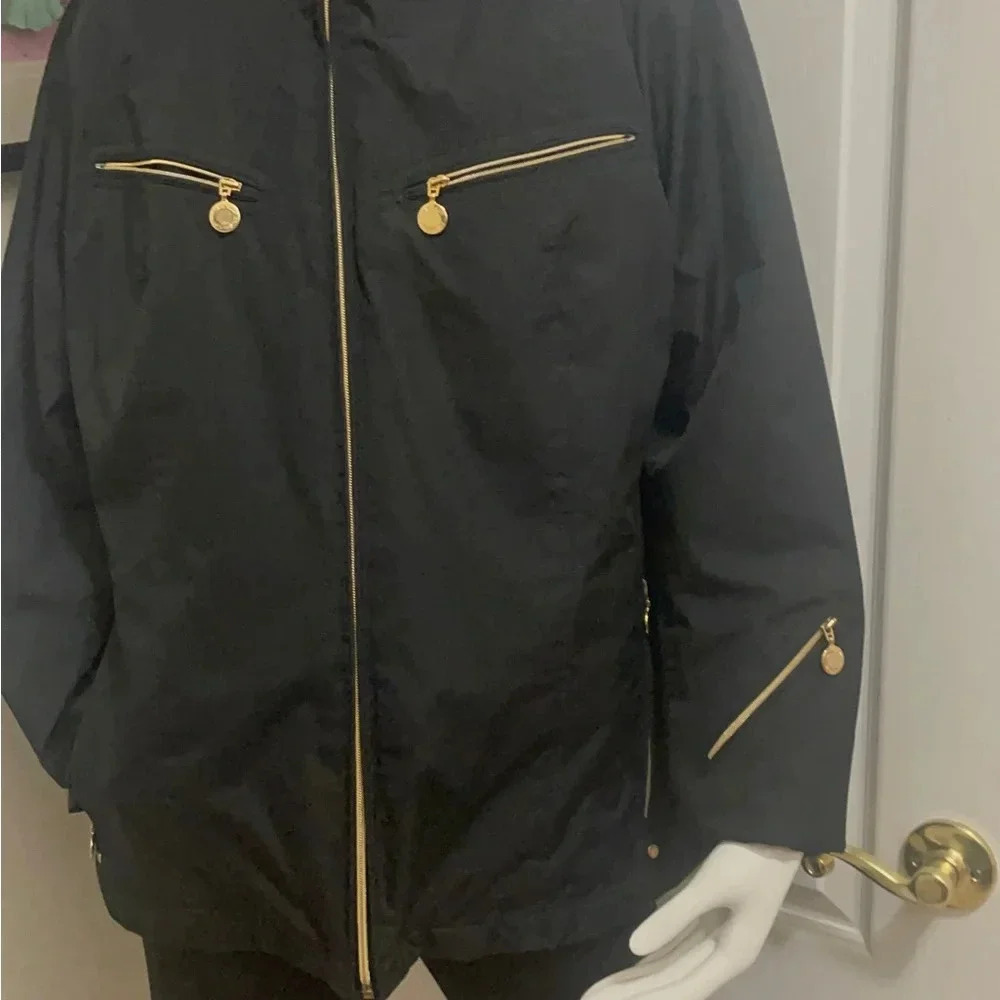 Calvin Klein stunning jacket gold hardware with double zipper. - Picture 4 of 16